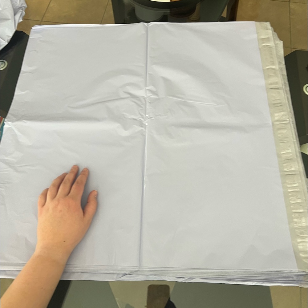 Poly Mailers: 20 Extra Large 24"x24" - Picture 6 of 6